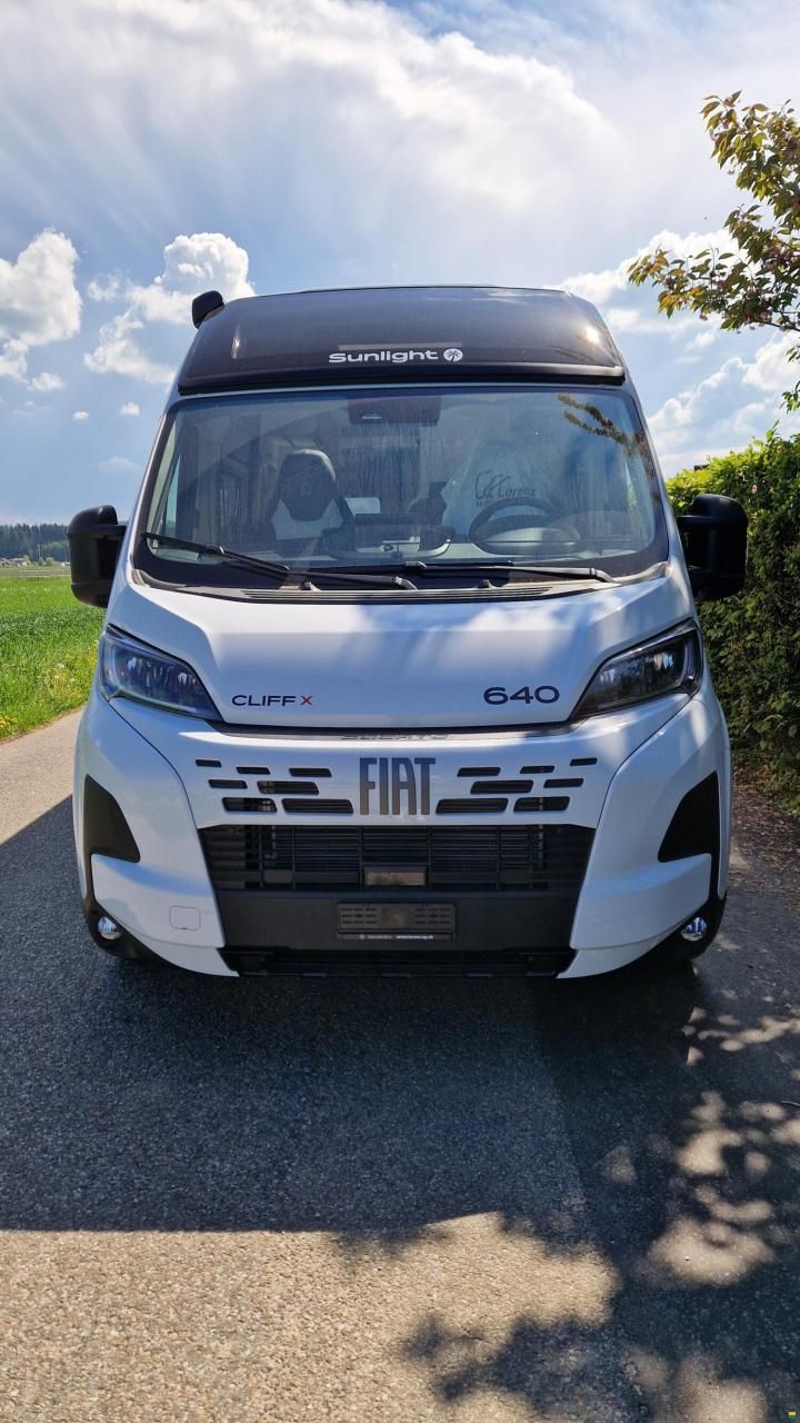 Sunlight Cliff X 640