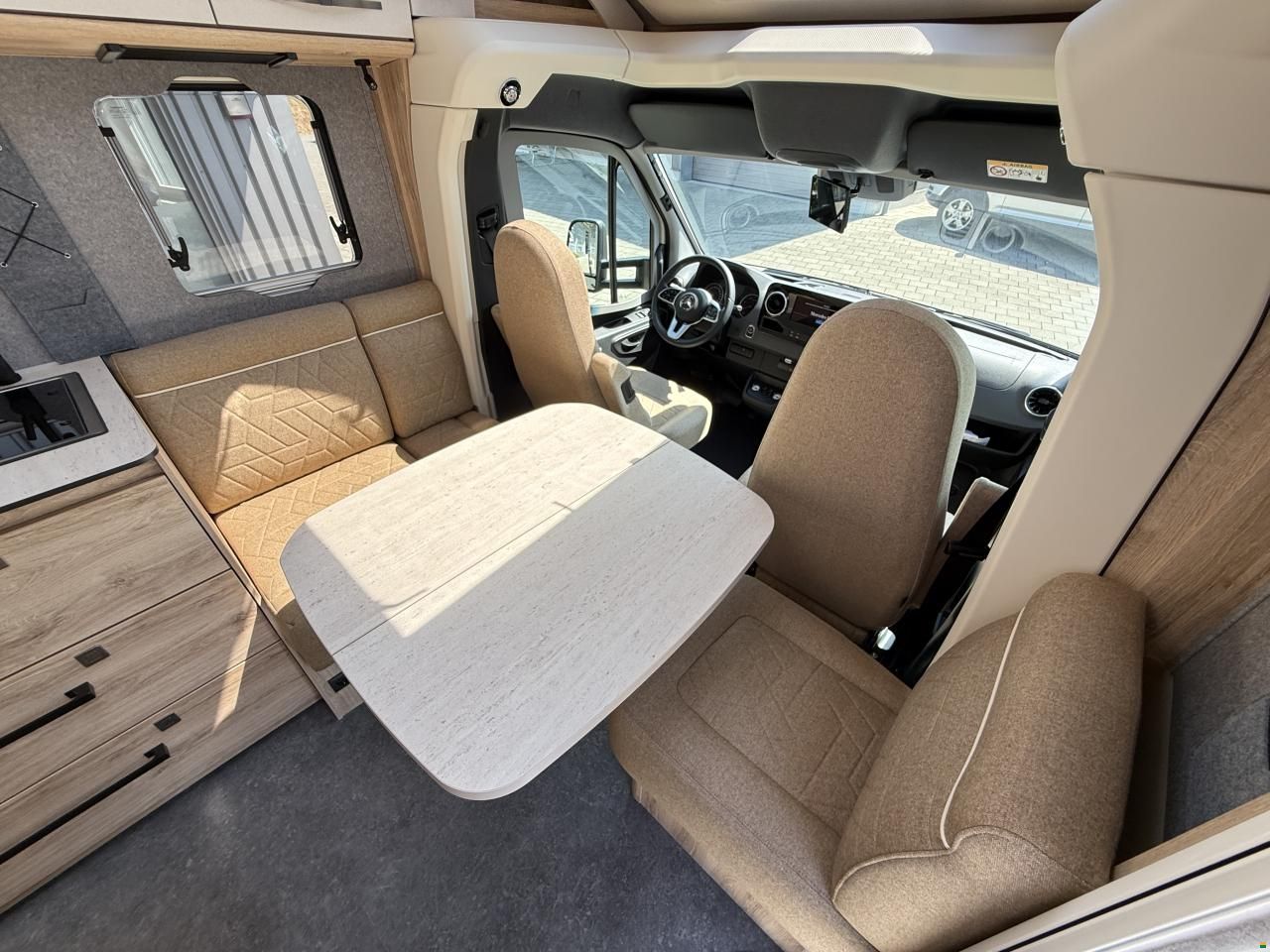 Eura Mobil Xtura XT 686 EF