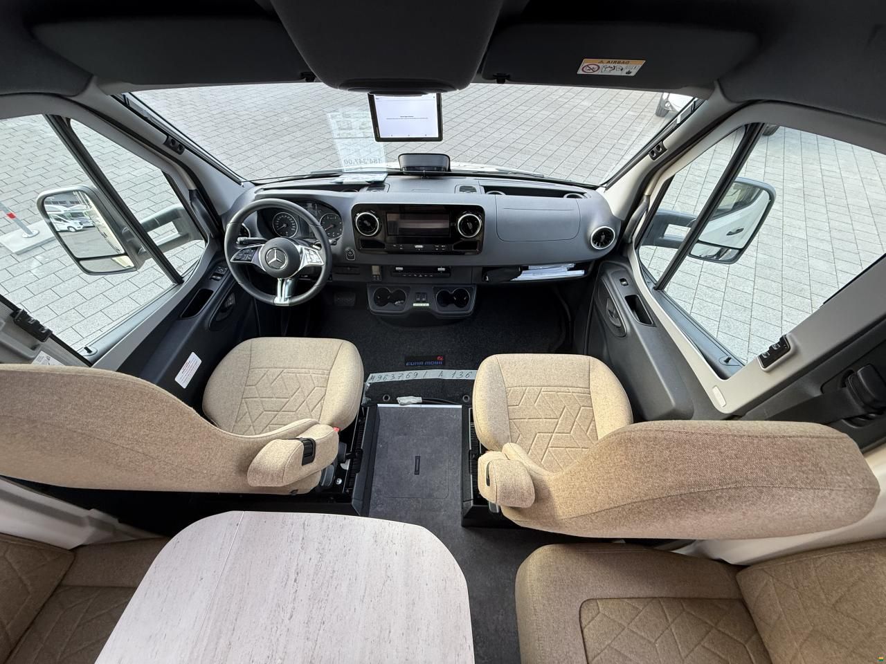 Eura Mobil Xtura XT 686 EF