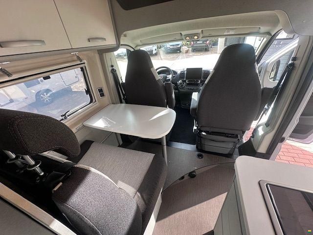 Hymer Free 600 Campus-Dachbett-Luftfederung
