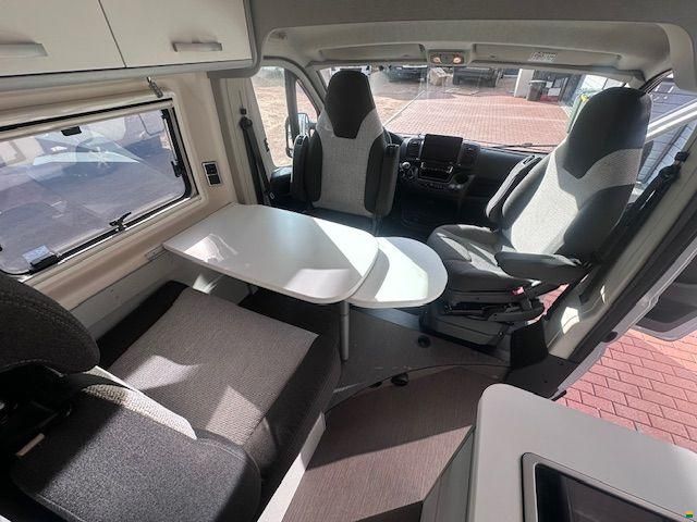 Hymer Free 600 Campus-Dachbett-Luftfederung