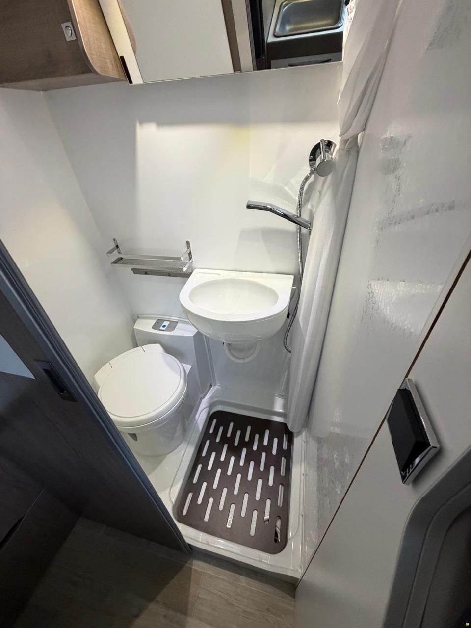 Fiat **PILOTE V600G**NEUWERTIG MIT 21000KM**