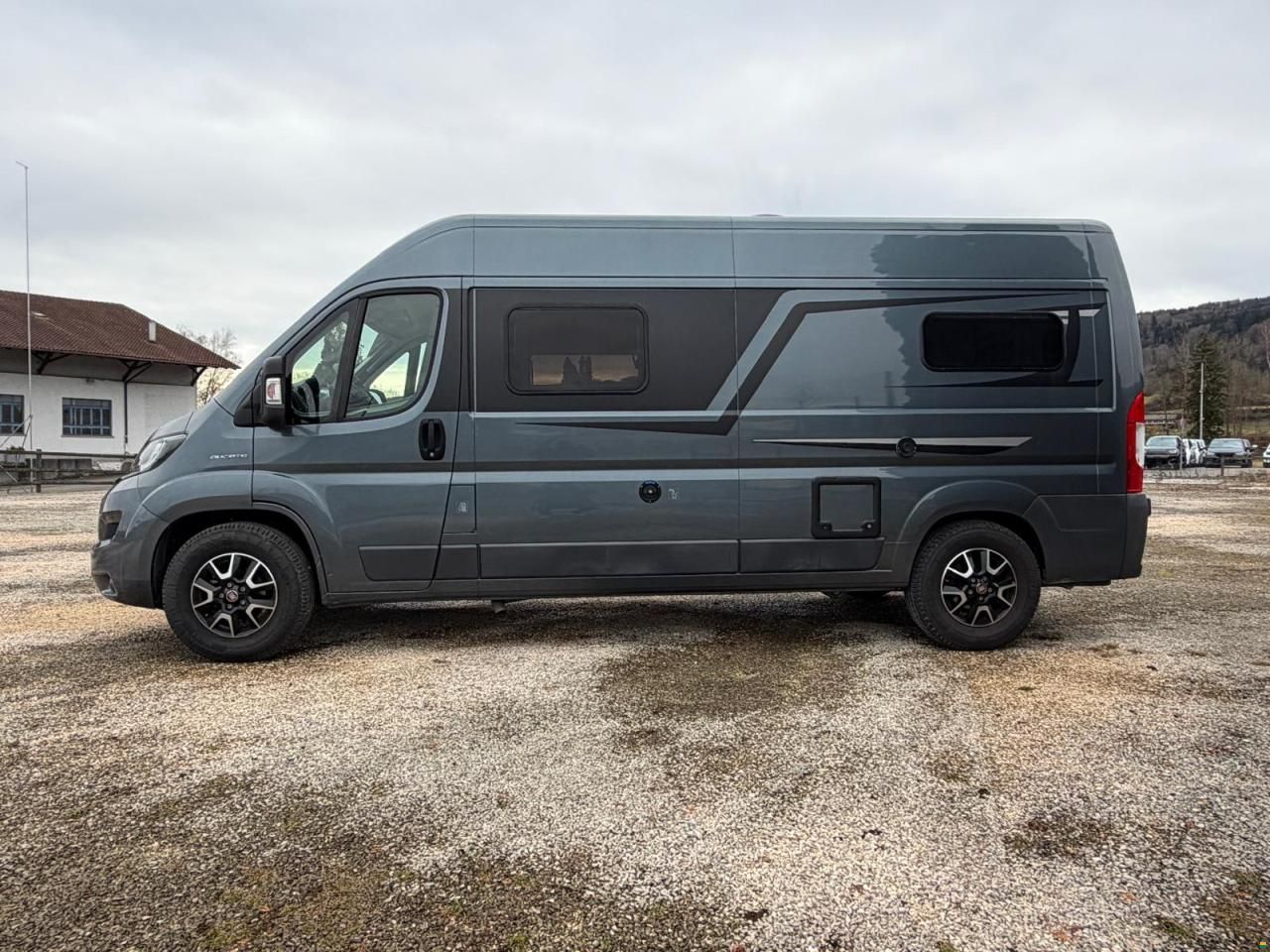 Fiat **PILOTE V600G**NEUWERTIG MIT 21000KM**