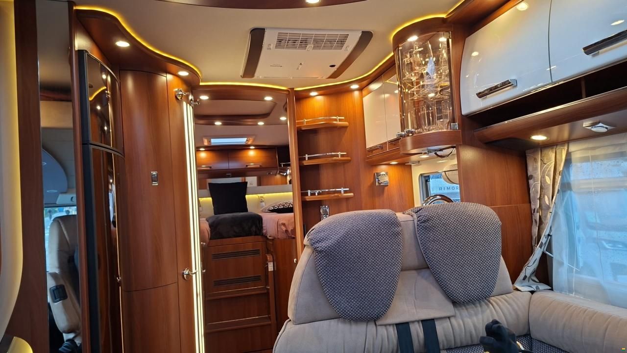 Carthago Chic C-Line 4.9L