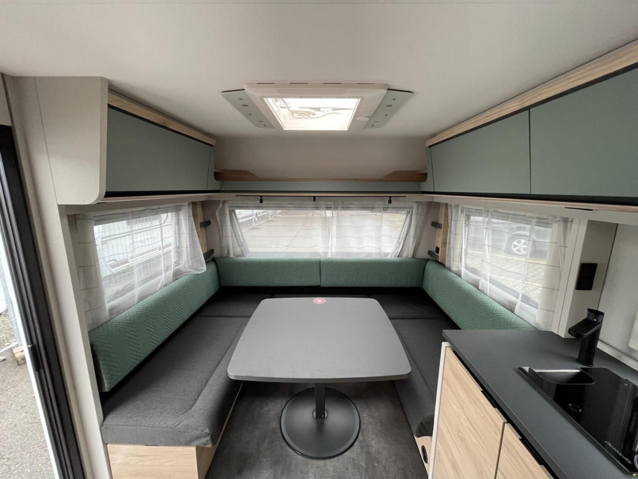 Dethleffs Camper 730 FKR