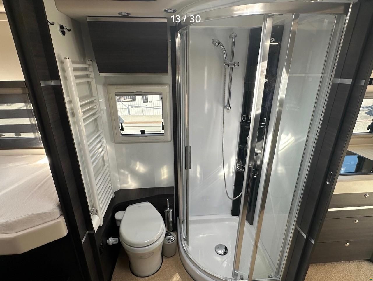 Concorde Charisma 900L