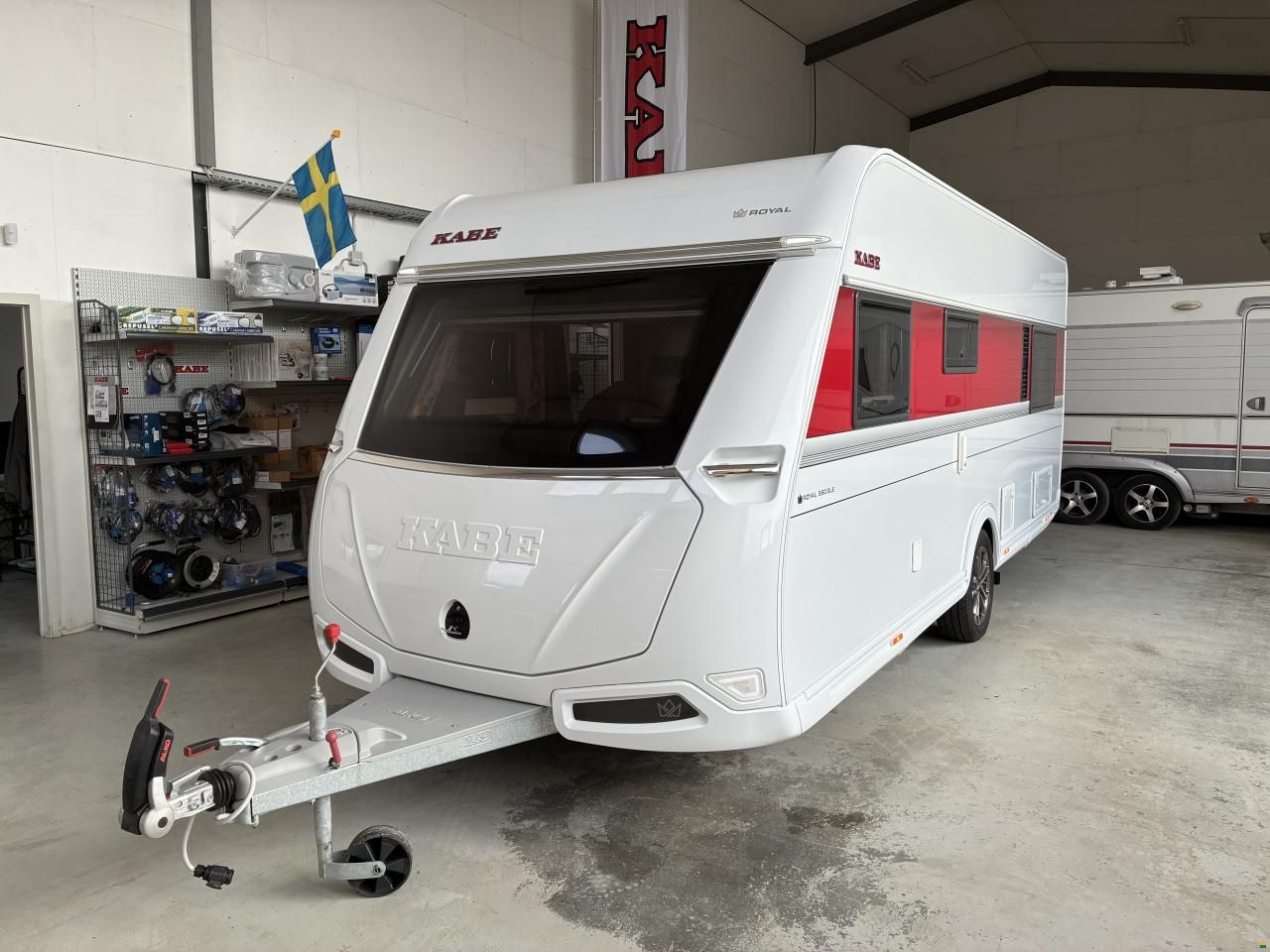 Kabe Royal 560 GLE B2 2.3m