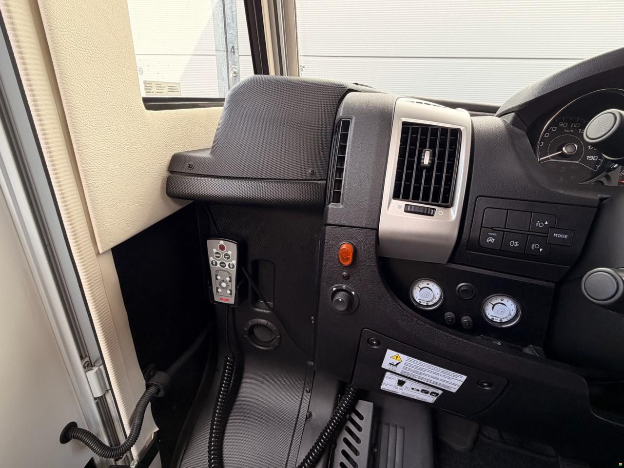 Dethleffs Globetrotter XLi 7850-2 DBM Premium