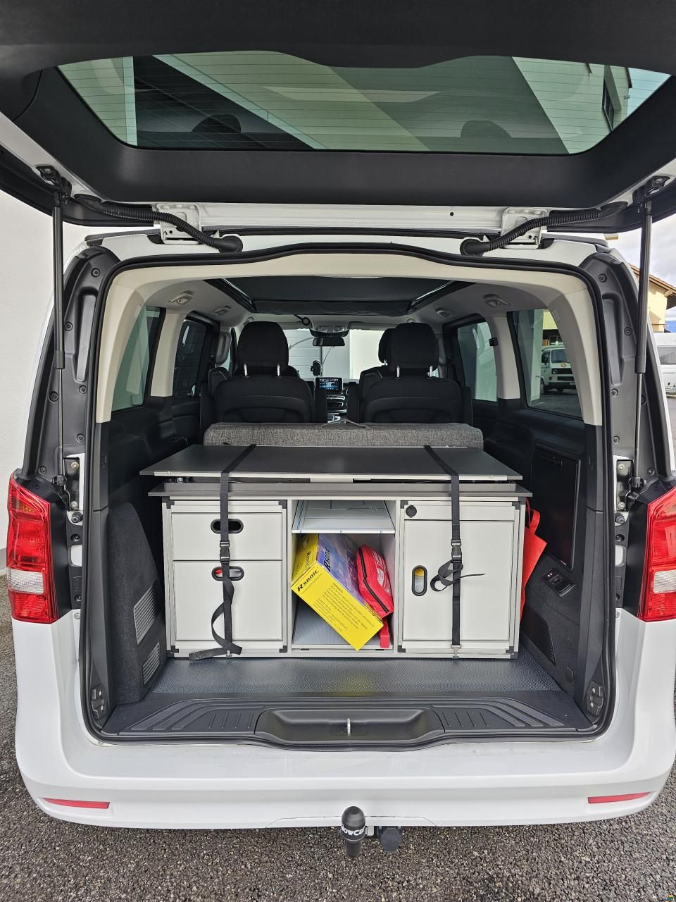 Mercedes Benz P&ouml;ssl Vanstar mit Automat & 4x4!