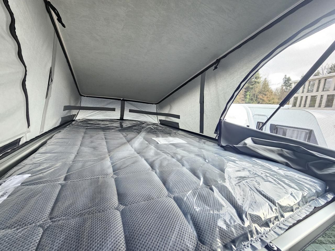 Mercedes Benz P&ouml;ssl Vanstar mit Automat & 4x4!