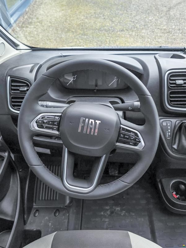 Knaus Live Wave 650 MEG Platinum Selection