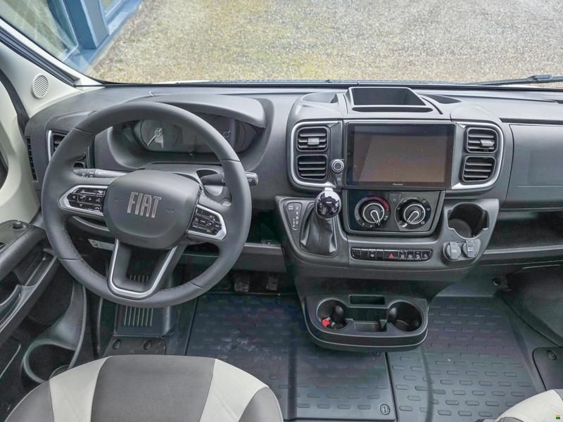 Knaus Live Wave 650 MEG Platinum Selection