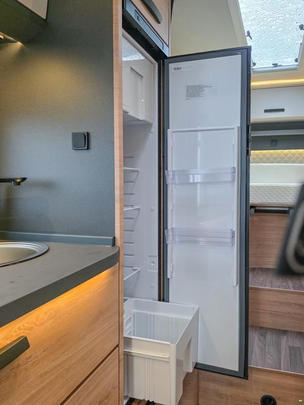 Knaus Live Wave 650 MEG Platinum Selection