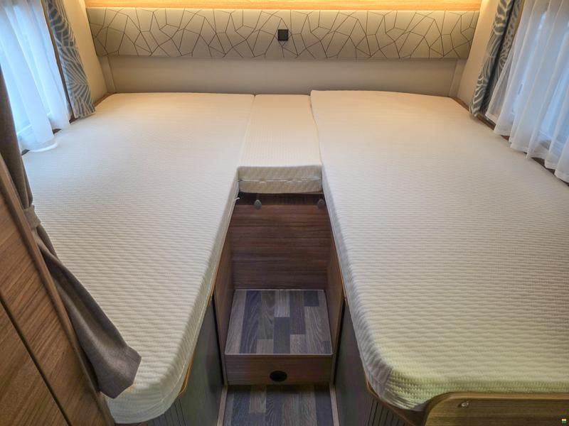 Weinsberg CaraSuite 700 MEG