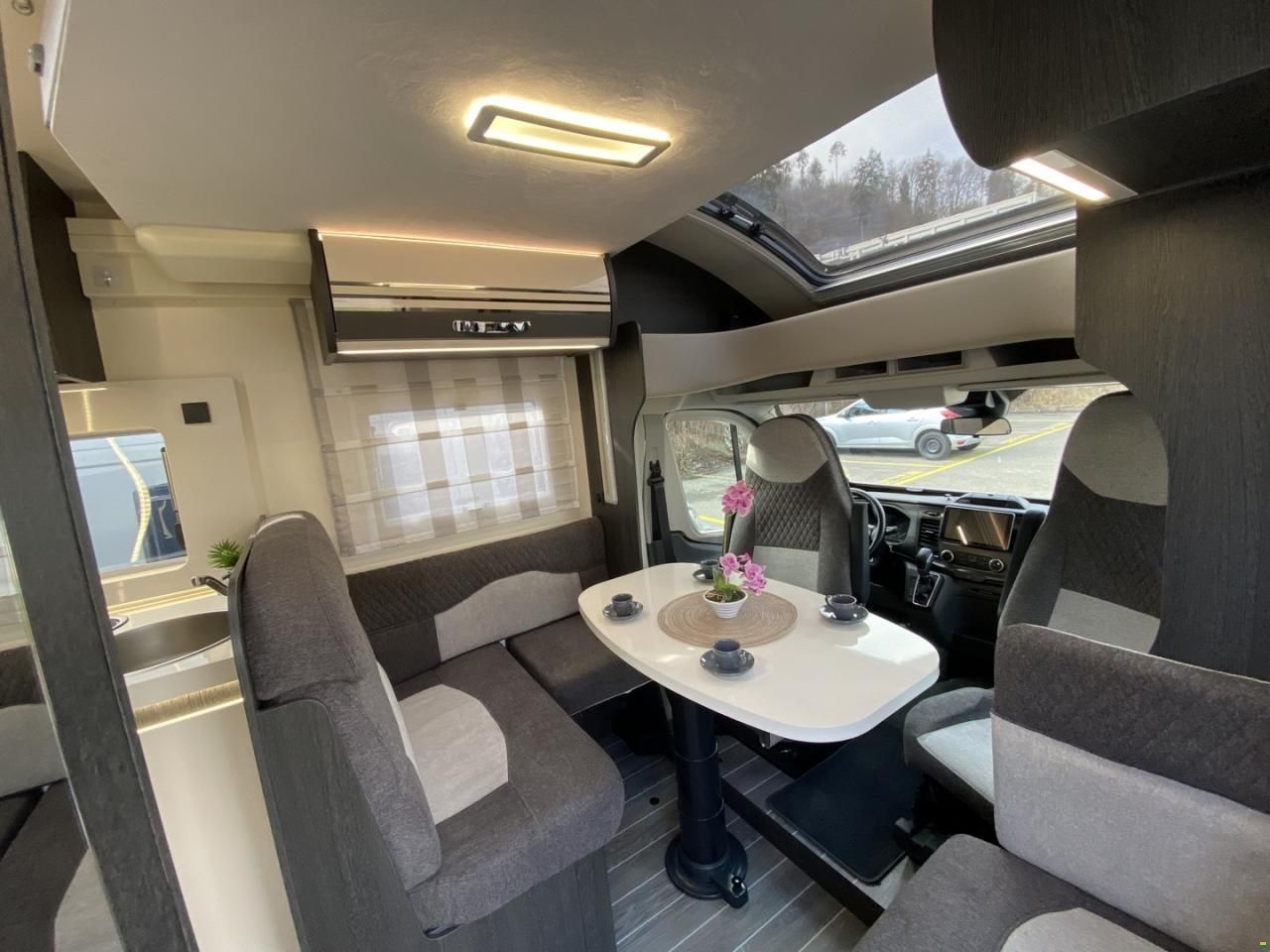 Roller Team Kronos 294 TL, Ford 170PS Automat