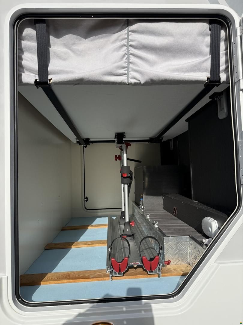 Roller Team Kronos 294 TL, Ford 170PS Automat