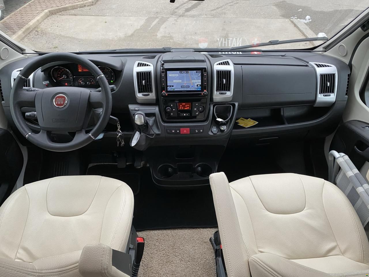 B&uuml;rstner Lyseo 728 G