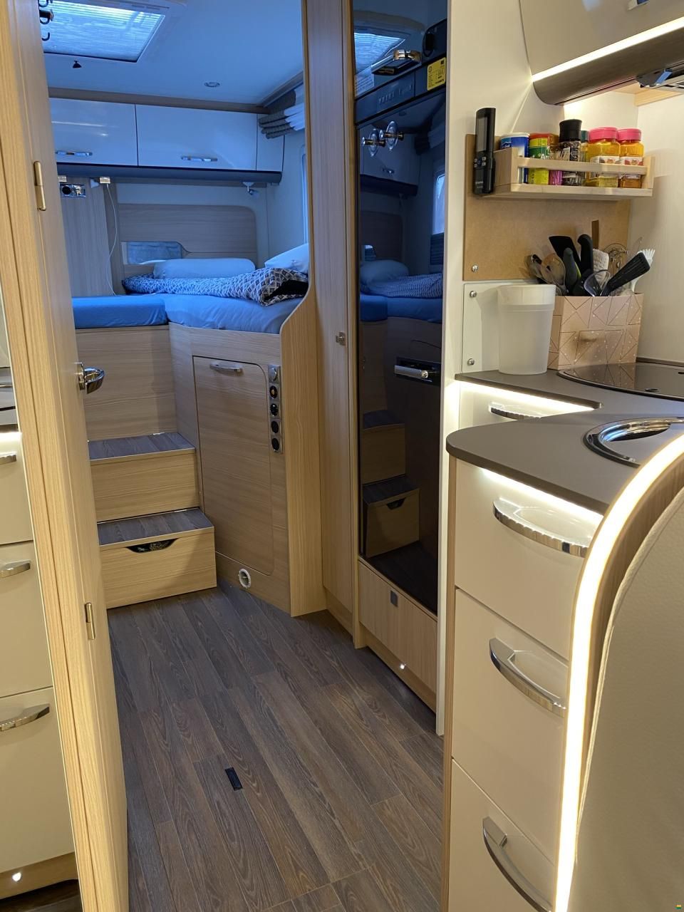 B&uuml;rstner Lyseo 728 G