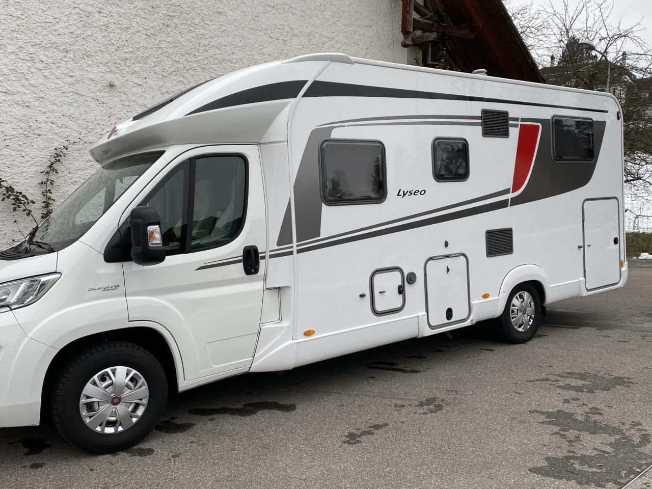 B&uuml;rstner Lyseo 728 G