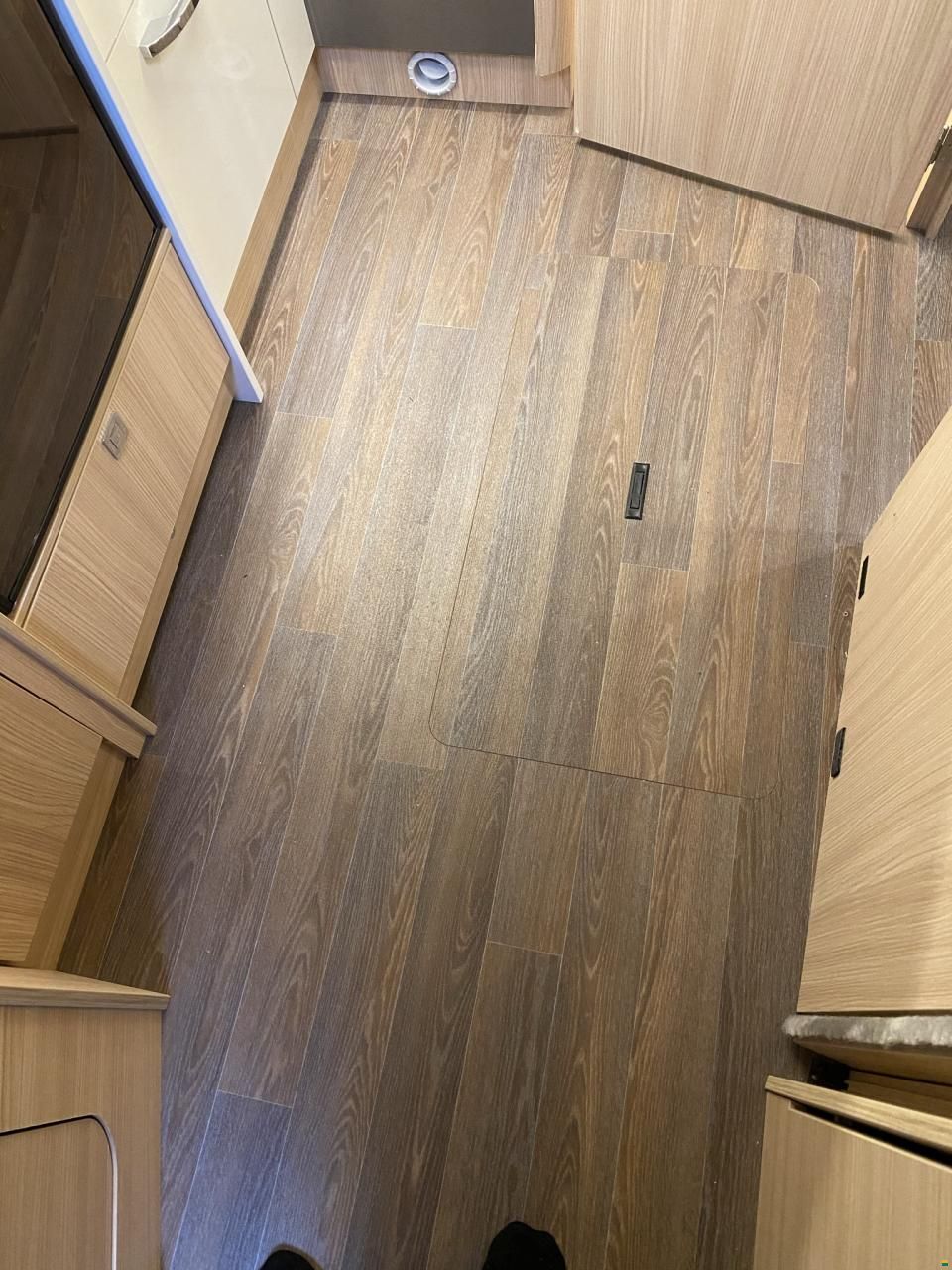 B&uuml;rstner Lyseo 728 G