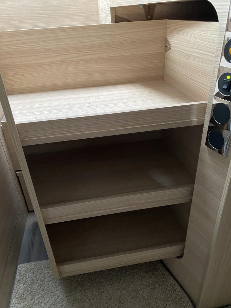 B&uuml;rstner Lyseo 728 G