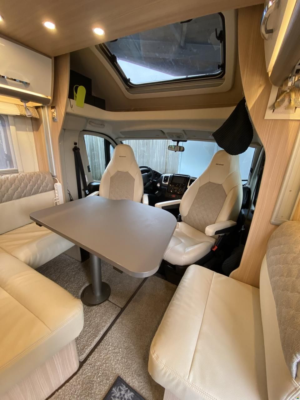 B&uuml;rstner Lyseo 728 G