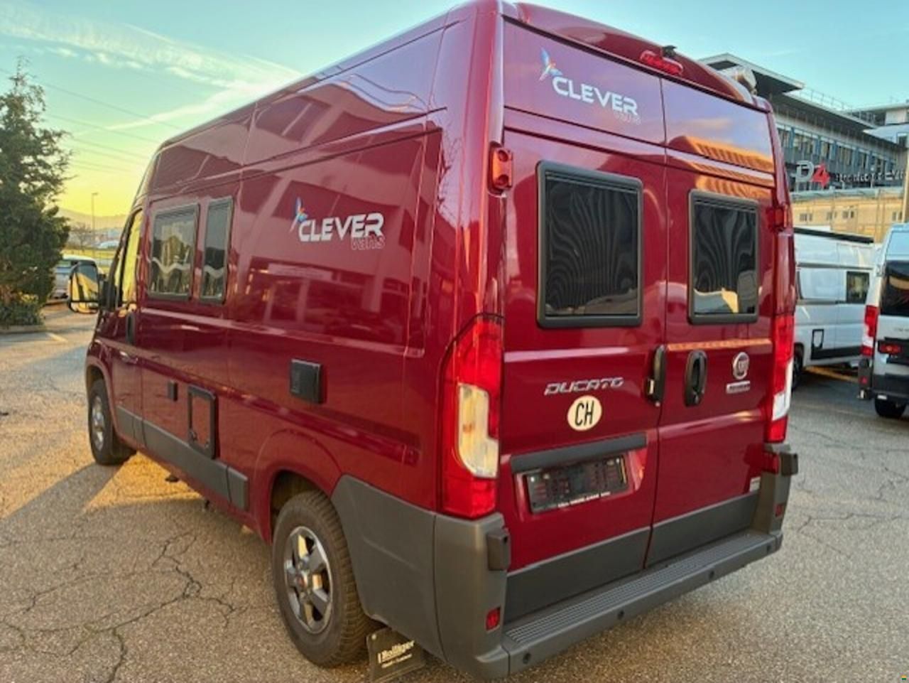 Clever Vans Tour Fiat 150 PS