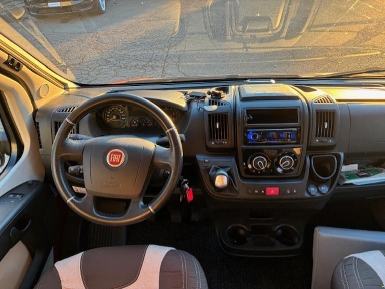 Clever Vans Tour Fiat 150 PS