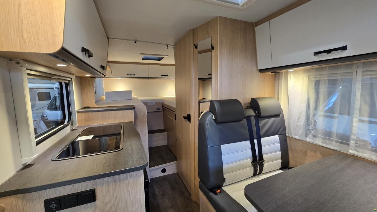 Sunlight V 66 "Adventure Edition"