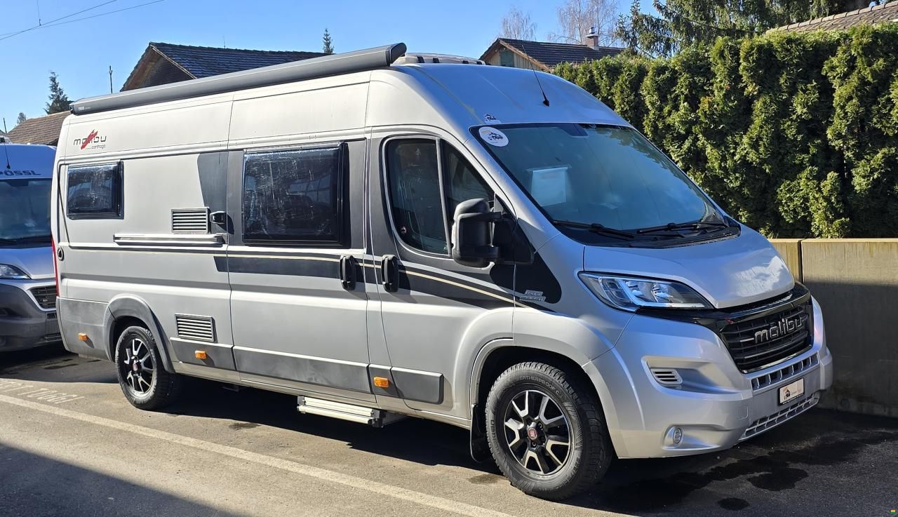 Malibu Van 640