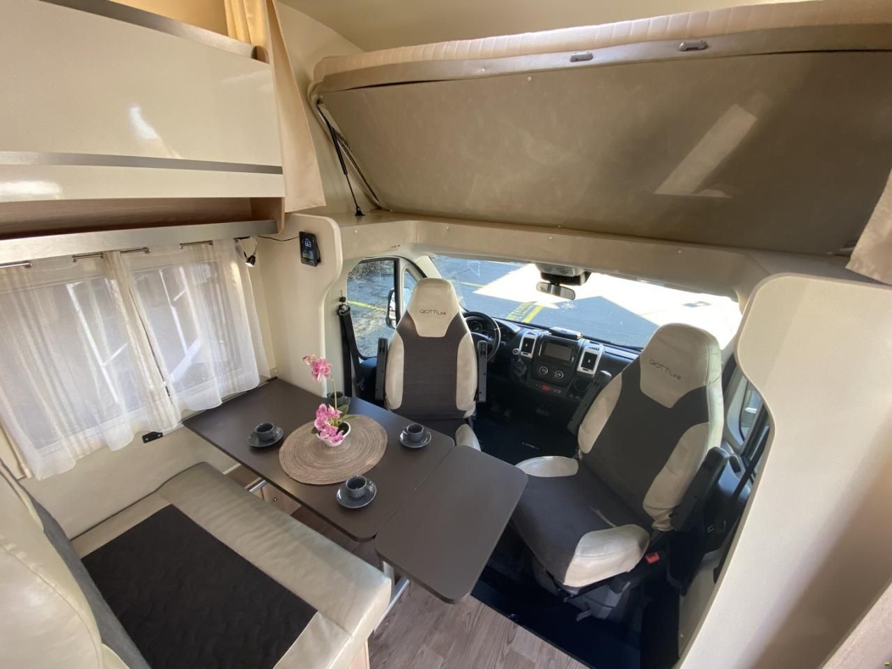 Giottiline Siena 422 Privilege, Citroen 140PS