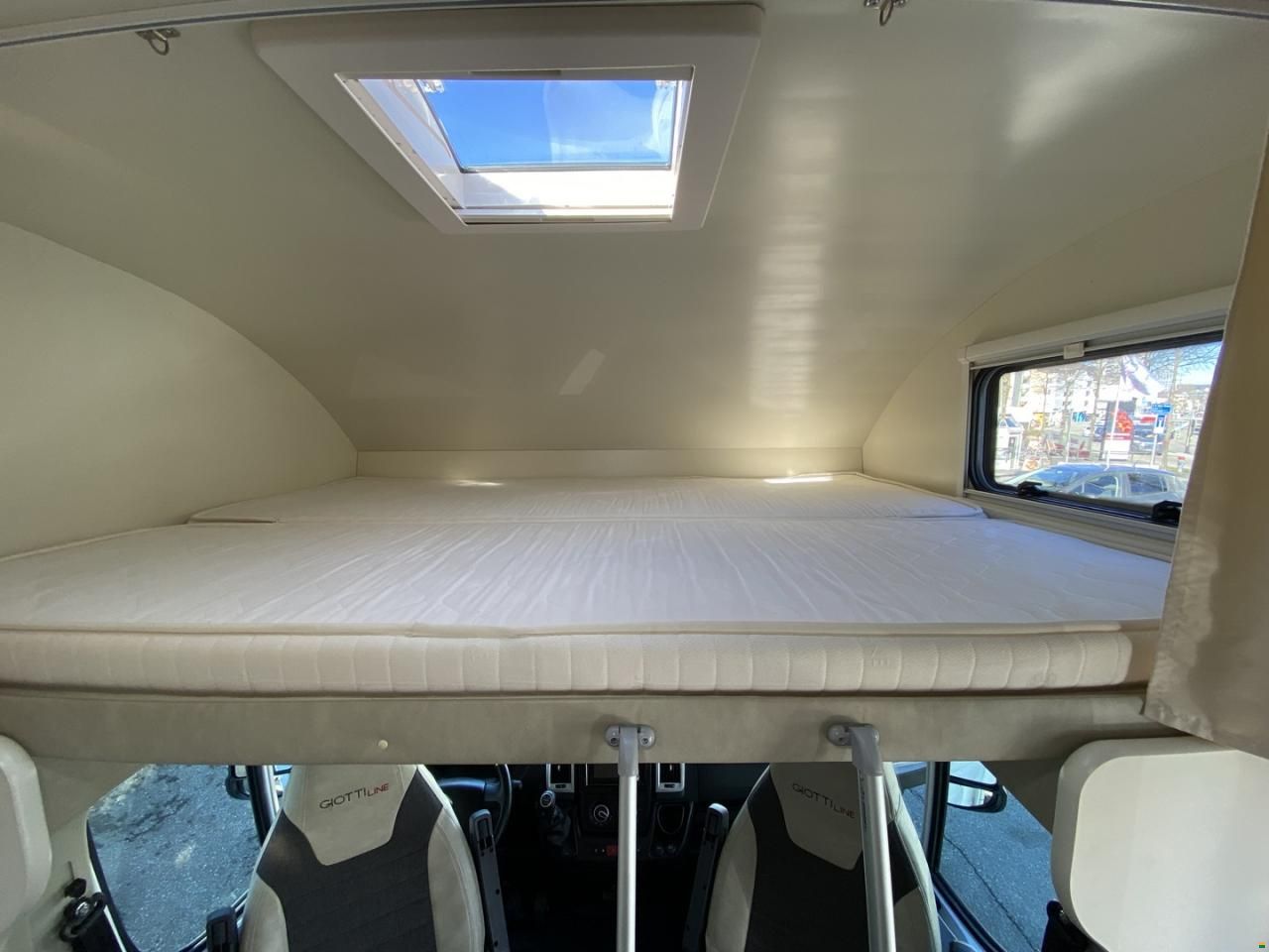 Giottiline Siena 422 Privilege, Citroen 140PS