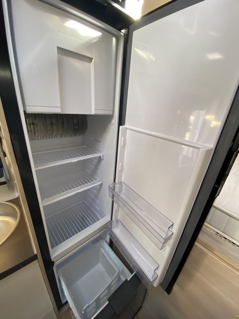 Giottiline Siena 422 Privilege, Citroen 140PS