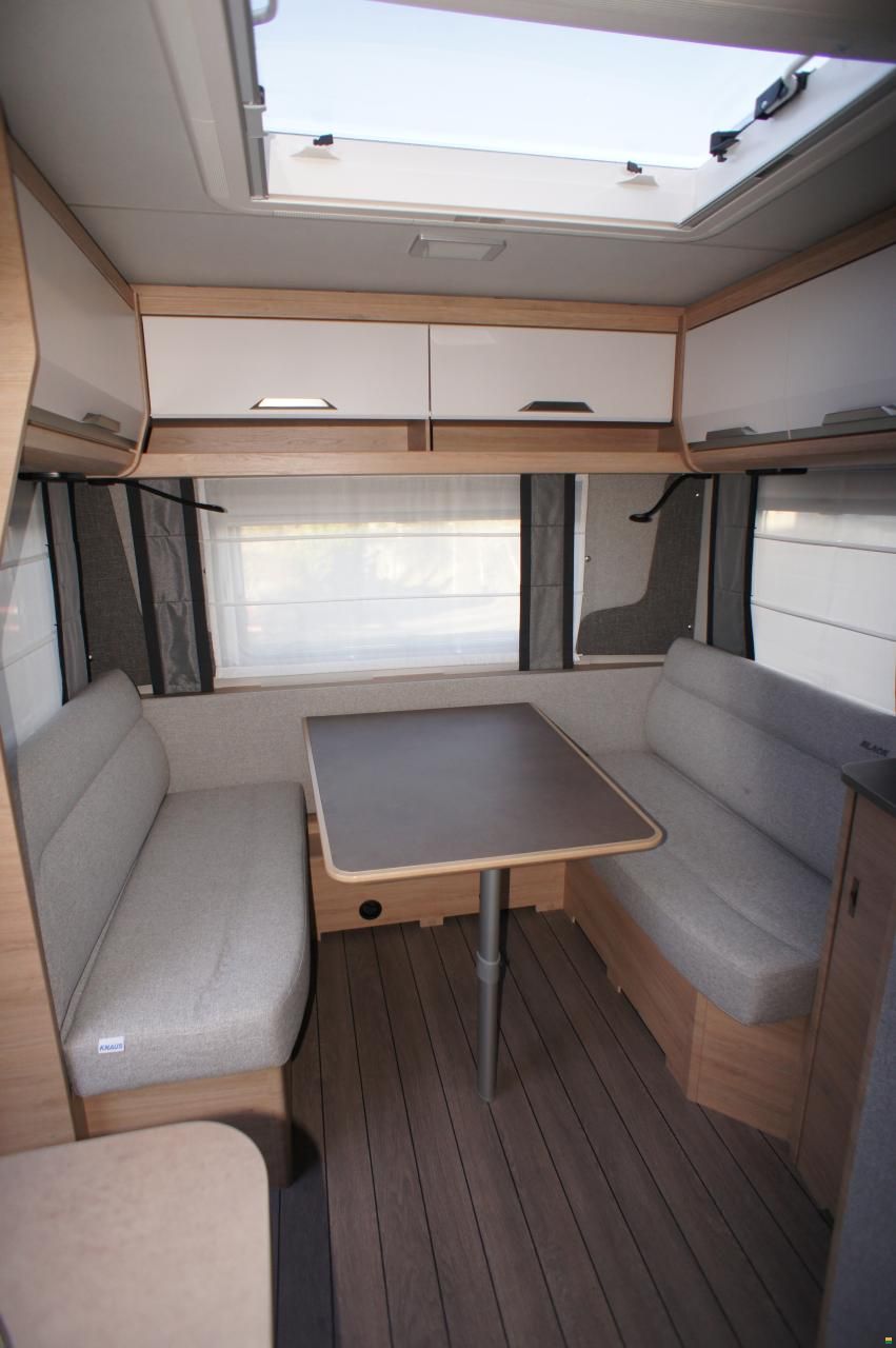 Knaus S&uuml;dwind 460 EU Black Selection