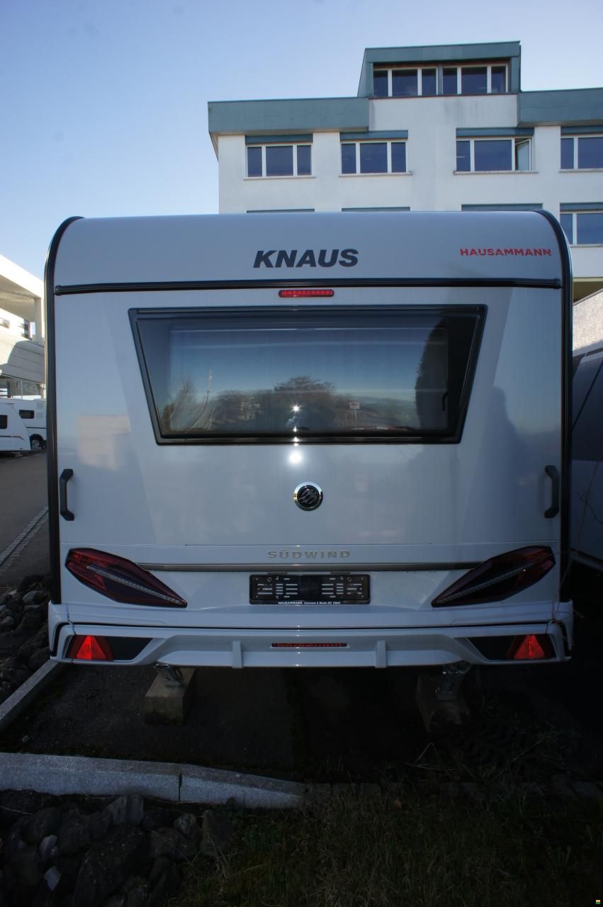 Knaus S&uuml;dwind 460 EU Black Selection