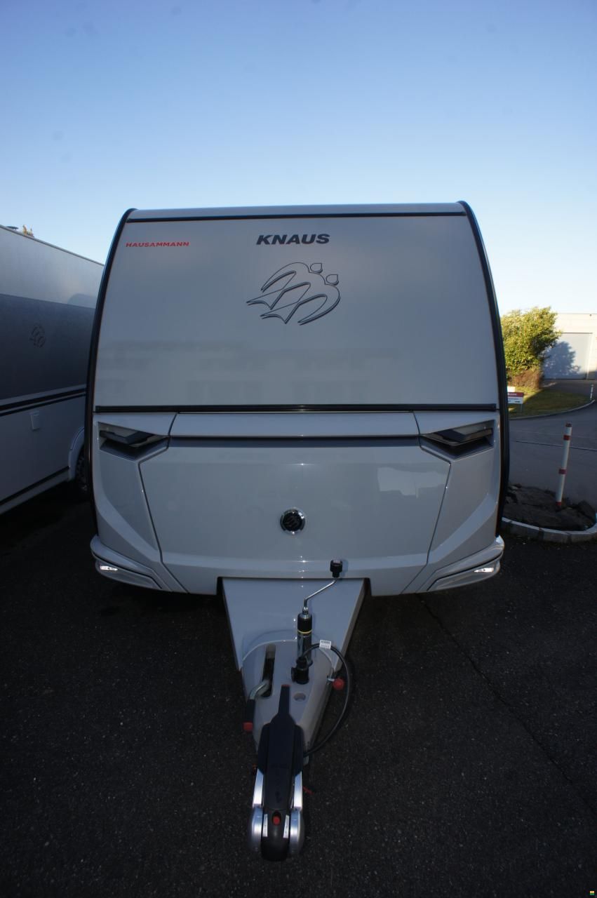 Knaus S&uuml;dwind 460 EU Black Selection