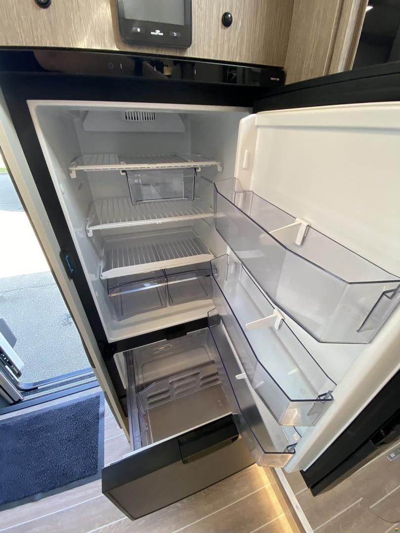 Roller Team Zefiro 266TL, Ford 165PS Automat