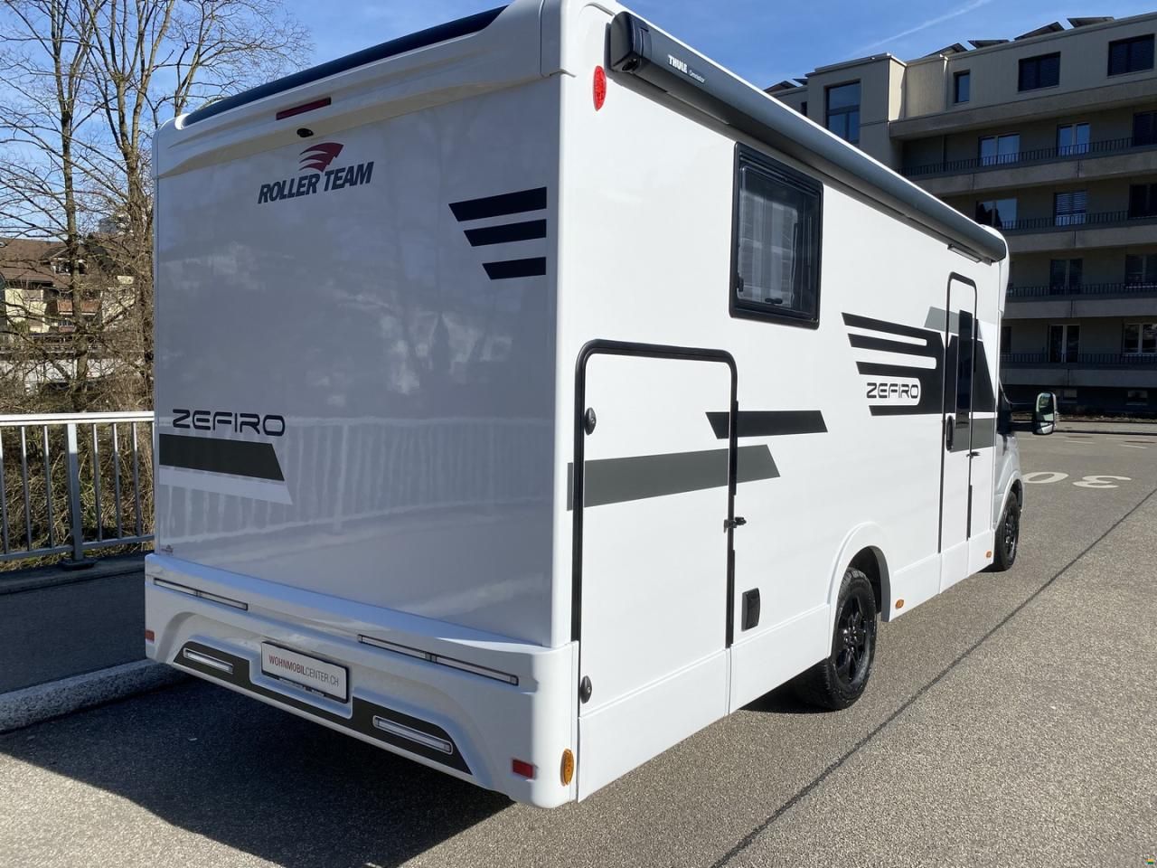 Roller Team Zefiro 266TL, Ford 165PS Automat