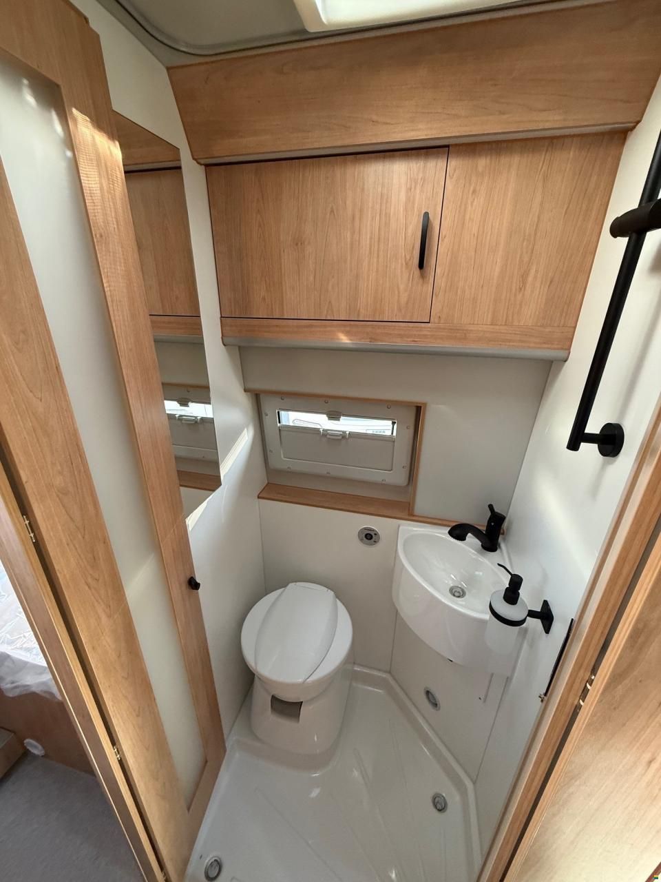 La Strada Avanti EBF