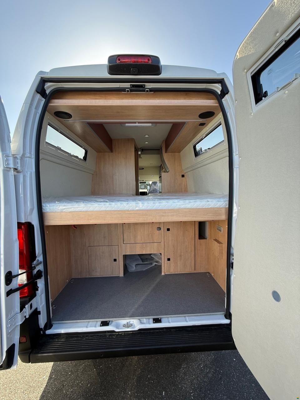 La Strada Avanti EBF