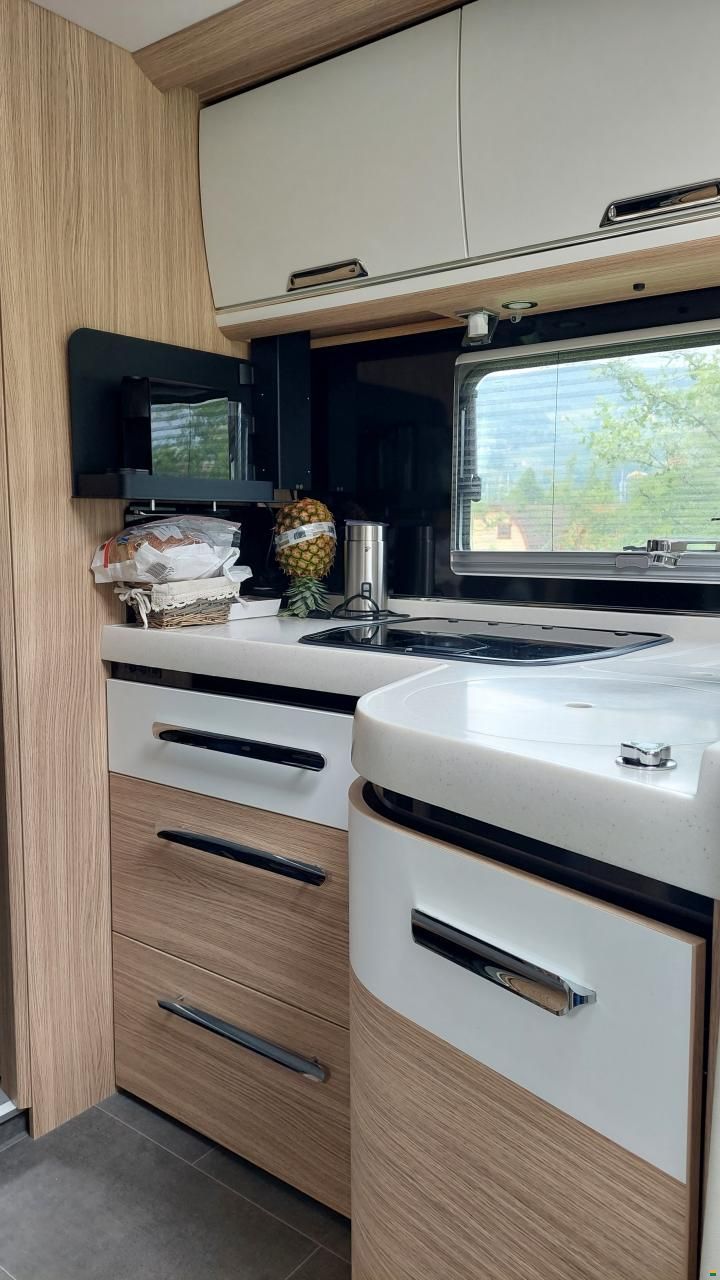 Niesmann-Bischoff ARTO 88 EK