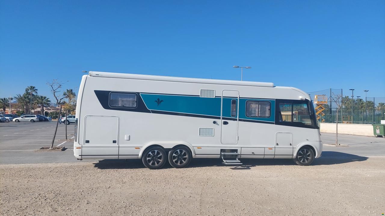 Niesmann-Bischoff ARTO 88 EK