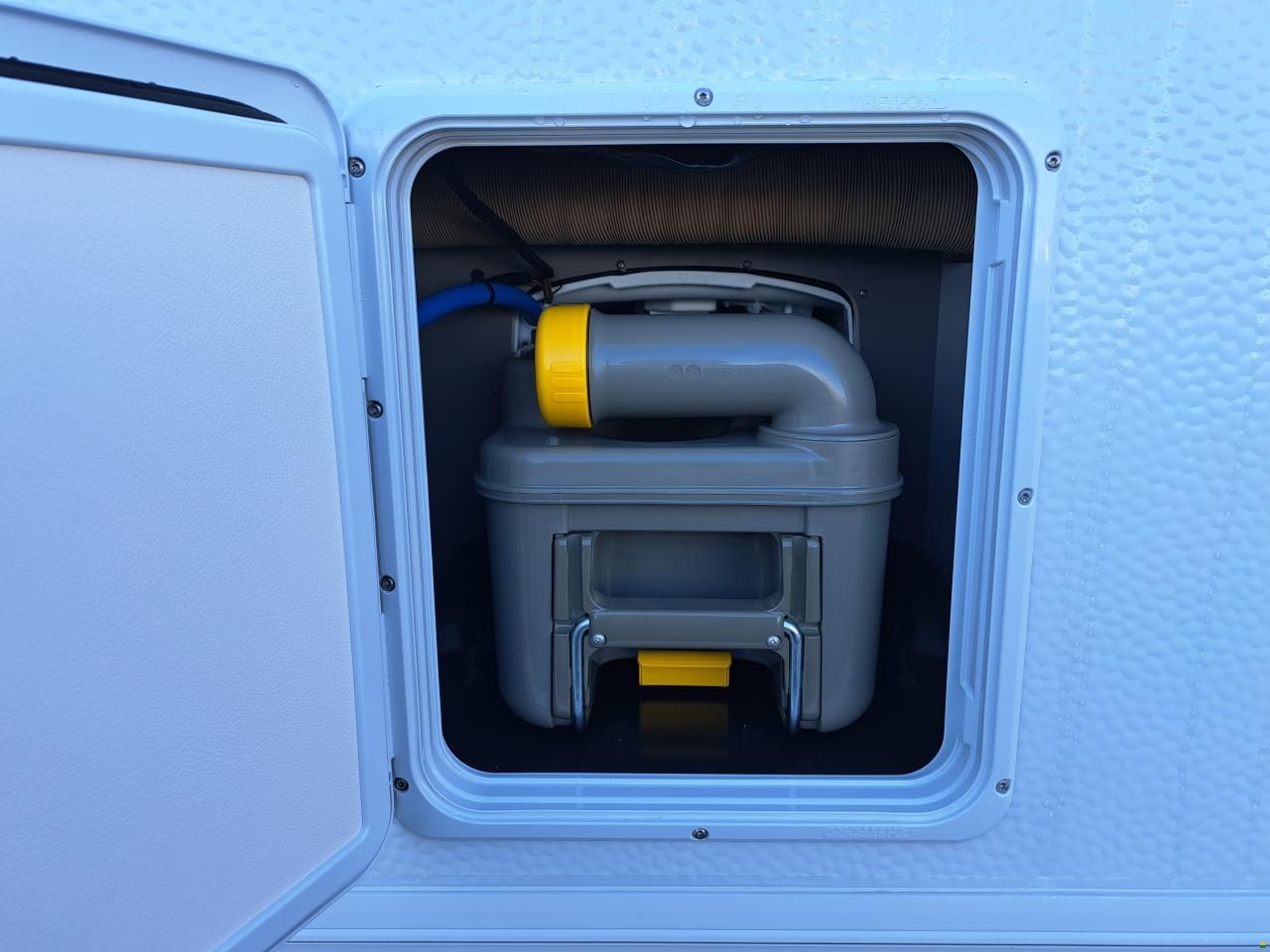 Bürstner Averso 485 TS B66