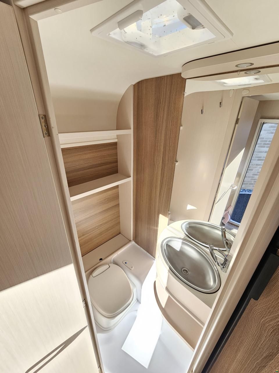 Dethleffs C joy 480 fsh mit Queensbett!