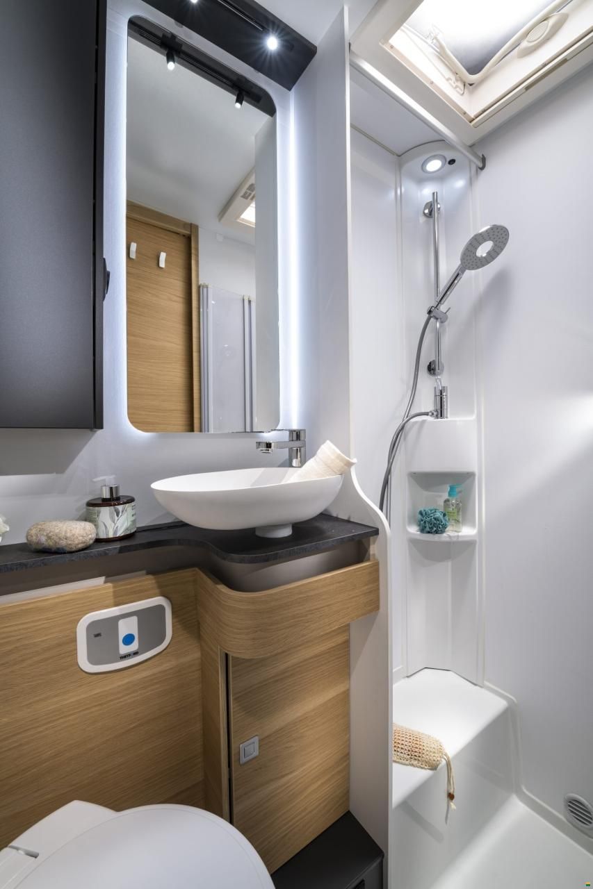 Adria CORAL XL 660 SL