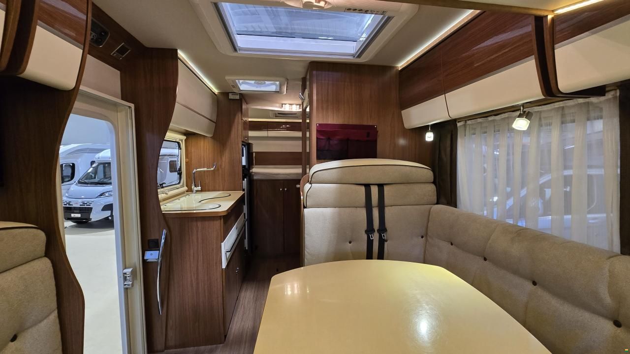 Eura Mobil "Integra Line" IL 690HB