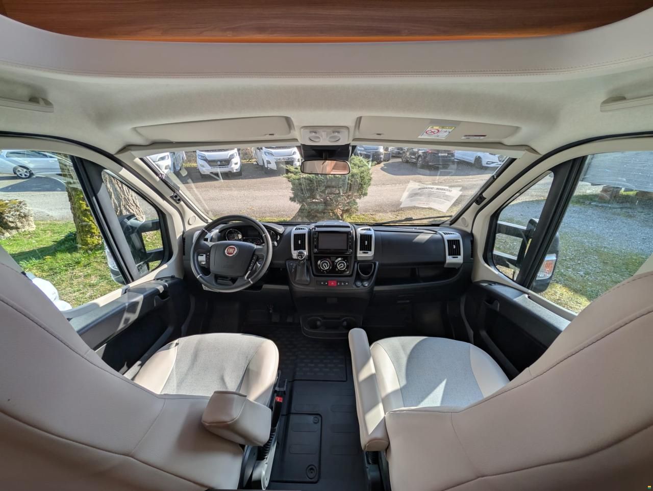 B&uuml;rstner Delfin T732