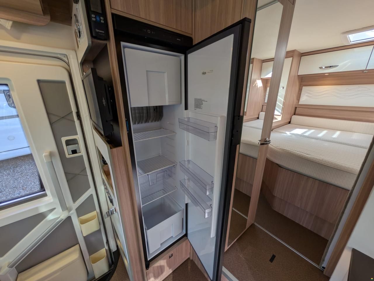 B&uuml;rstner Delfin T732