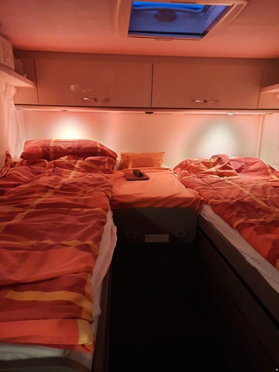 Etrusco V6600SB mit L&auml;ngsbetten