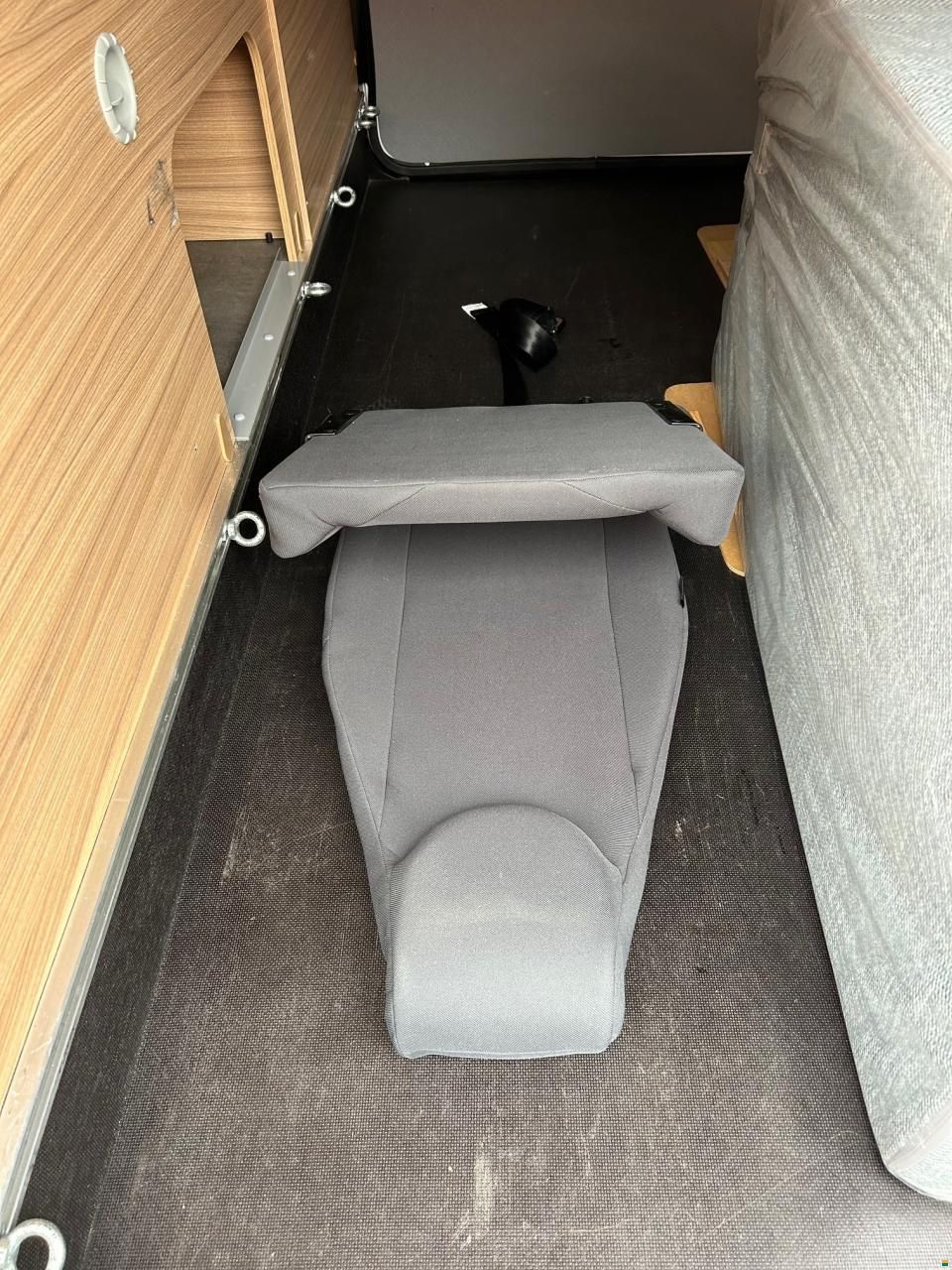 Dethleffs Just 90 T 7052 EB